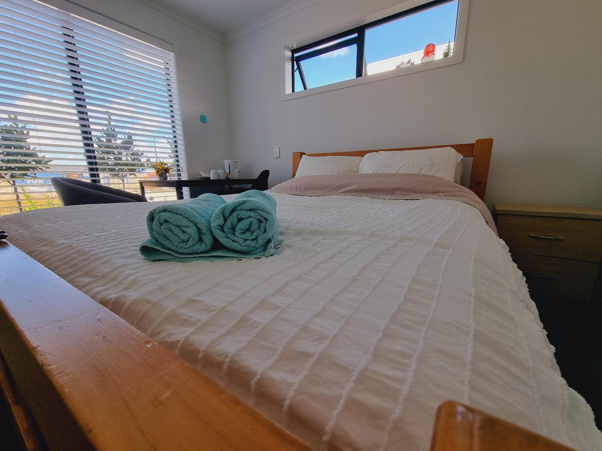 The Red Door Homestay Hamilton Exterior photo